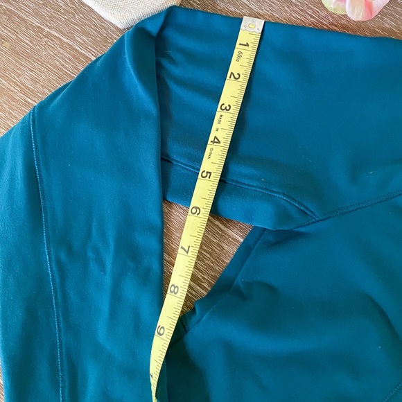 Under Armour Jacket - Picture 6 of 6